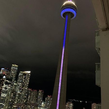 Luxury Condo With Cn Tower View 토론토 외부 사진