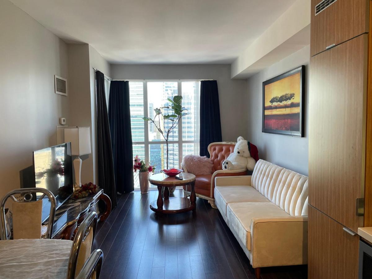 Luxury Condo With Cn Tower View 토론토 외부 사진