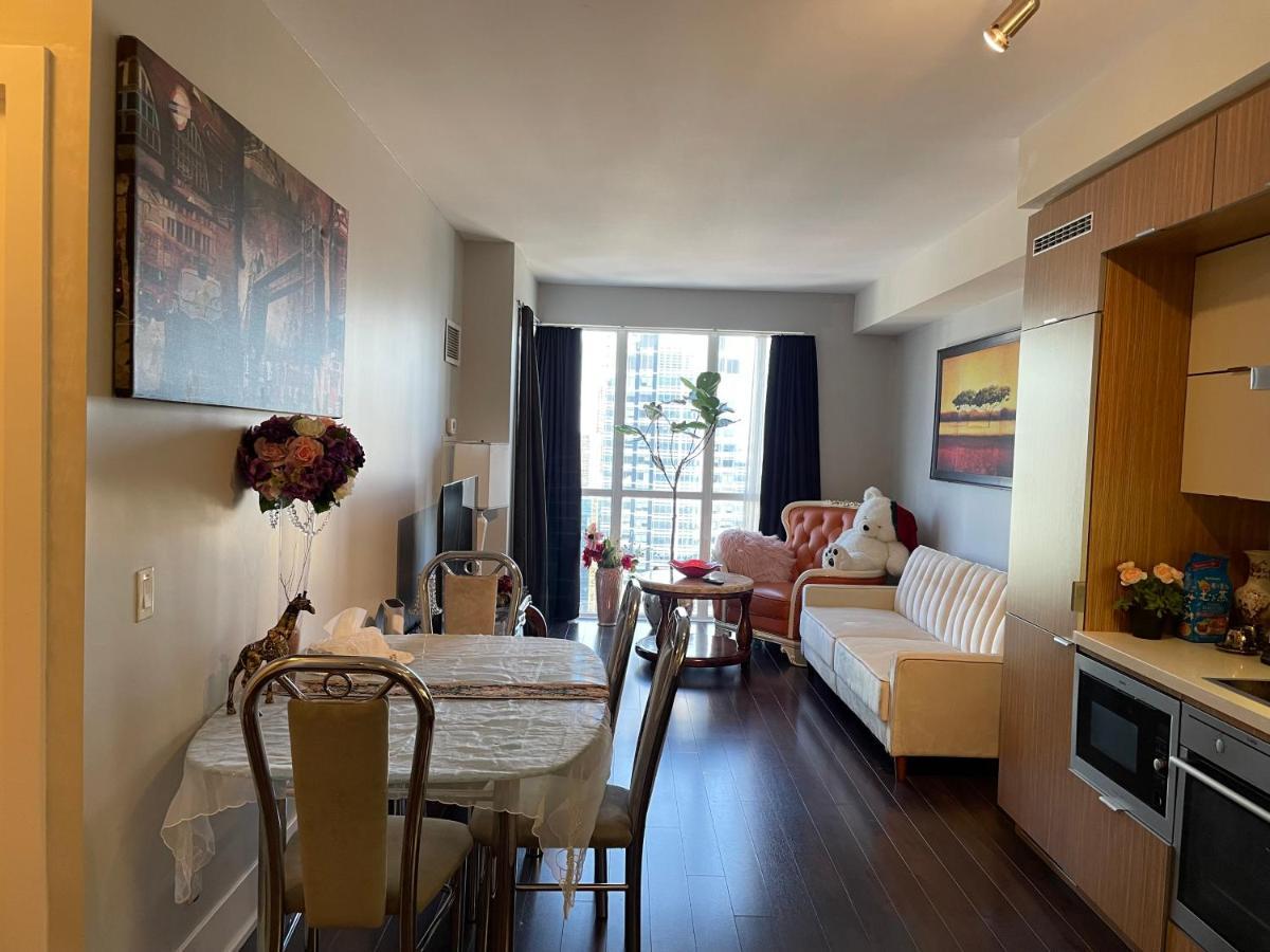 Luxury Condo With Cn Tower View 토론토 외부 사진