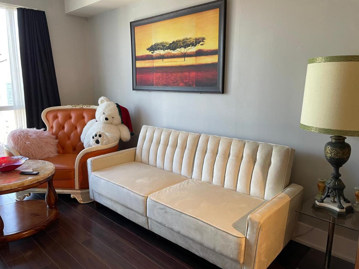 Luxury Condo With Cn Tower View 토론토 외부 사진